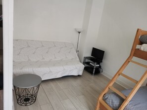 1 chambre, Wi-Fi gratuit, draps fournis