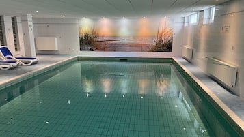 Innenpool, beheizter Pool
