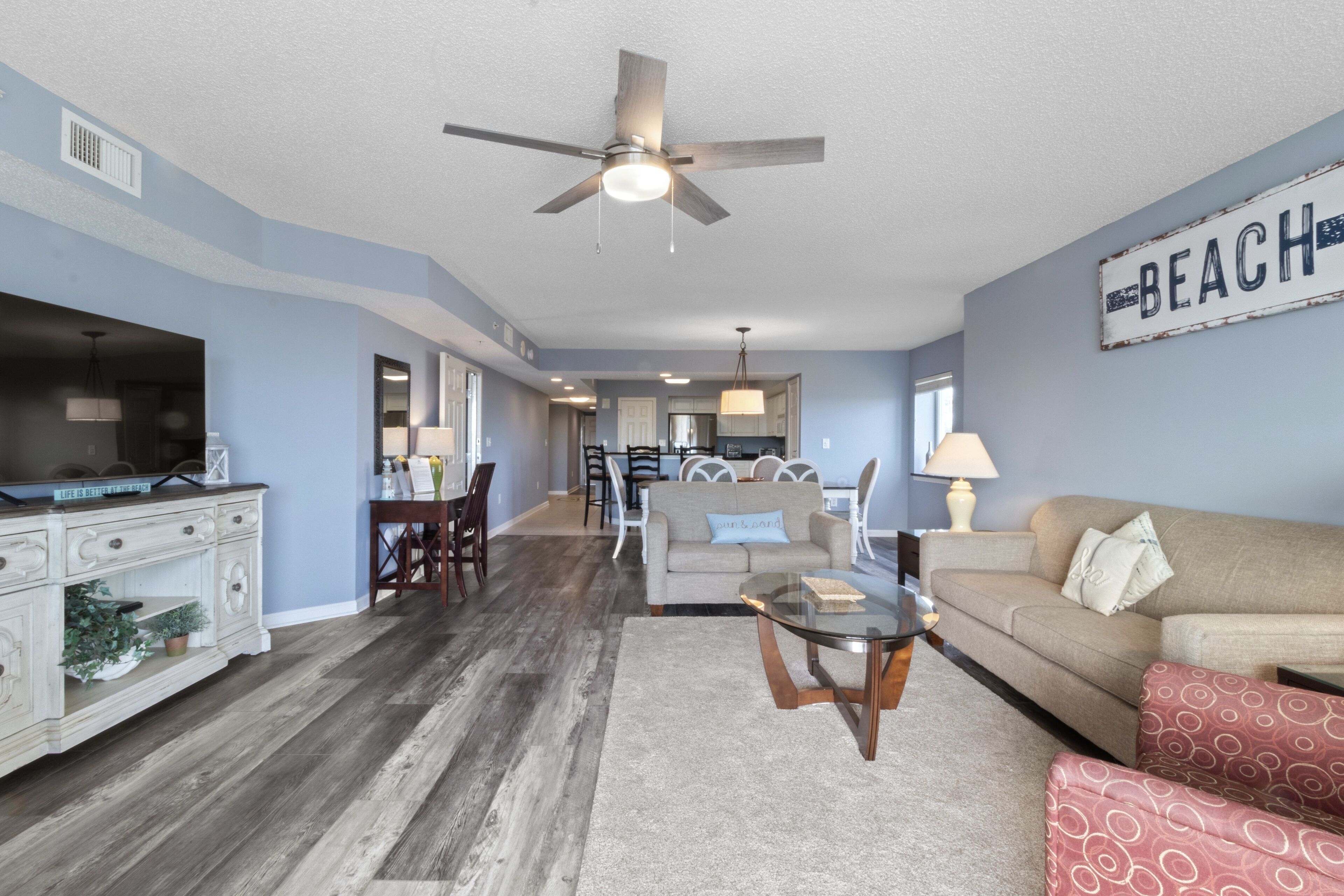 公寓客房, 3 間臥室 | 起居區 | 智慧型電視、串流服務