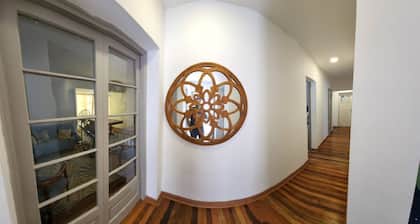 Private Double room with 2 twin beds in beautiful House - centric and safe Ñuñoa