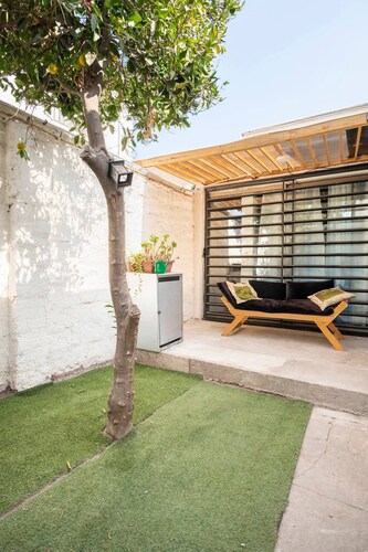 Private Double room with 2 twin beds in beautiful House - centric and safe Ñuñoa