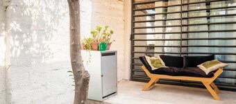 Private Double room with 2 twin beds in beautiful House - centric and safe Ñuñoa