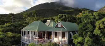 Spacious villa with private garden and pool and fantastic Caribbean views