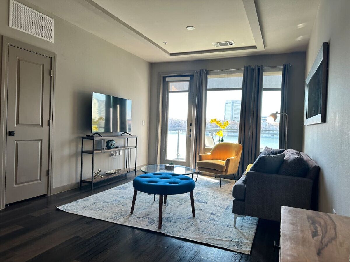 Lakeside Living w/ Trails, Music + Local Boutiques