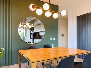 Apartamento (602) | Área de estar | TV de tela plana 40 polegadas com canais a cabo