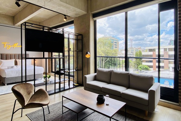 Televisión de pantalla plana