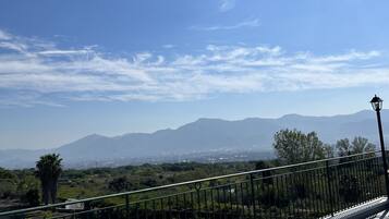 Romantic Suite | Terrace/patio