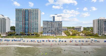 Cozy 1 BR Oceanview Located in Bluewater