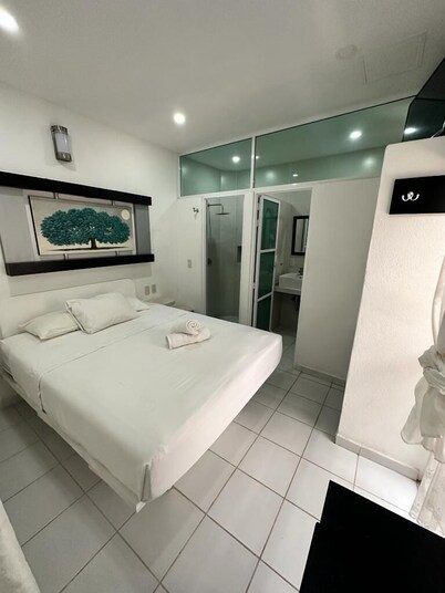 Vayor Hotel & Suites