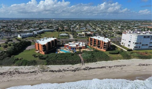 Two Bedroom, Ocean Front, Luxury Condo, Indian Harbor Beach, FL 3814326
