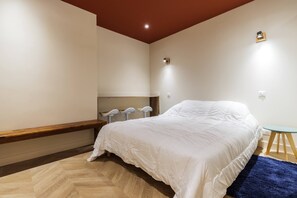 2 bedrooms, iron/ironing board, free WiFi, bed sheets - Charming 3 room sea view (Villefranche-sur-Mer)