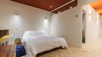 2 chambres, fer et planche à repasser, Wi-Fi gratuit, draps fournis