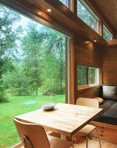Your Perfect Blue Ridge Mountain Hideaway near 151