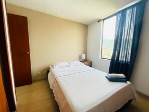 2 sovrum, strykjärn/strykbräda, wi-fi och sängkläder