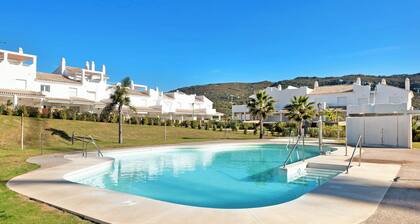 Holiday Home 'Zahara Rompeolas 31' with Sea View, Wi-Fi and Air Conditioning