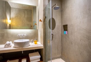Luxury-Studio, eigener Pool, Erdgeschoss | Badezimmer