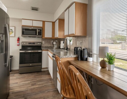 Bluebird House - Extended Stay