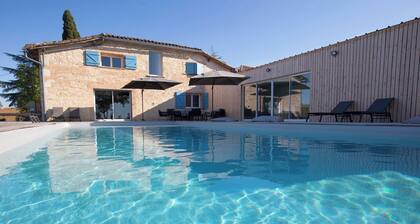 Maison 'Villa Virginie Gite 2' avec vue sur le lac, Wi-Fi et climatisation