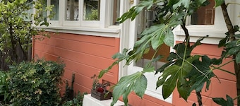 Charming Cottage in Wine Country