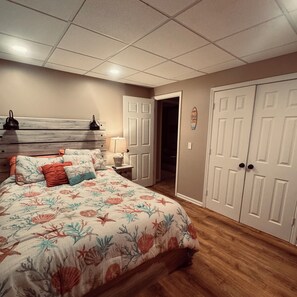 1 bedroom, desk, iron/ironing board, free WiFi - Hidden Oasis in Scottsboro, AL (Scottsboro)