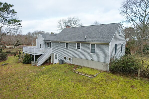 Exterior - Cape Classic, Near Bay Beaches & Shopping Center (Barnstable)