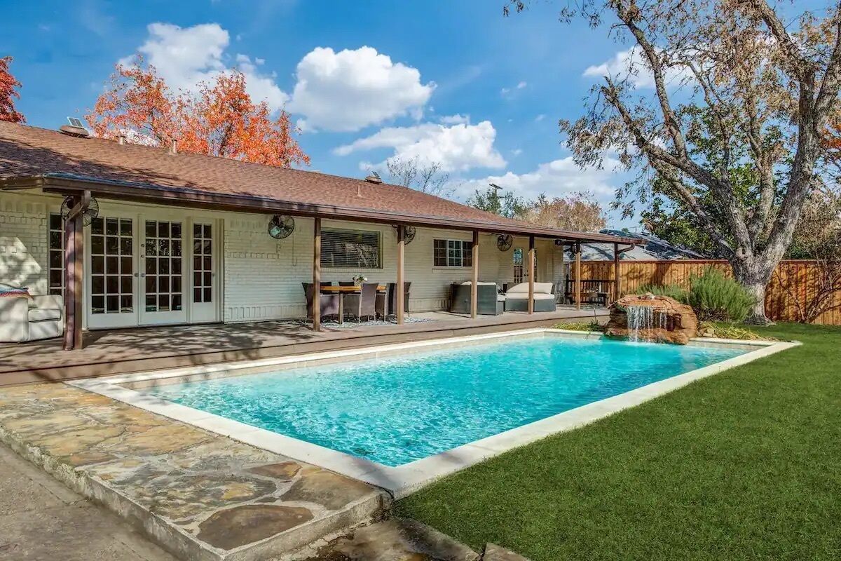 A+ Location w/ Lux Pool, 3 Kings | Fire Pit