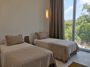 3 室のベッドルーム、WiFi