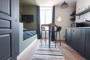 1 bedroom, iron/ironing board, bed sheets