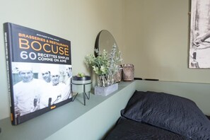 1 Schlafzimmer, Bügeleisen/Bügelbrett, Bettwäsche