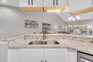 Interior - Tranquil Luxury Condo near Anna Maria Island Beach, 2 heated pools, hot tubs,IMG (Bradenton)