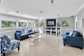 Téléviseur connecté, lecteur de DVD