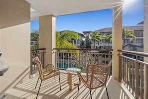 Luxury Apartment | Balcony