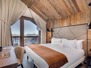 7 habitaciones, wifi y ropa de cama 