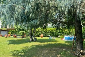 Property grounds - Il Casale di Giovà Tuscan Farmhouse (Lucca)