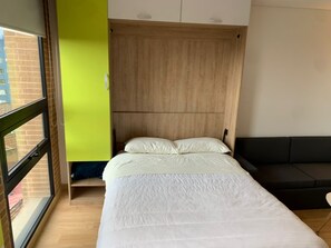 1 bedroom, iron/ironing board, WiFi, bed sheets