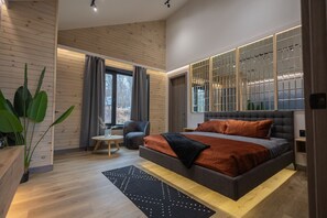 6 habitaciones, escritorio, tabla de planchar con plancha y wifi gratis