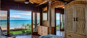 PRIVATE OCEAN FRONT ESTATE ON TURTLE COVE, NAPILI.   
MOST SPECTACULAR LOCATION
