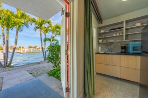 Fridge, microwave, coffee/tea maker, cookware/dishes/utensils - 2101 · Sunny Water-View Apartment with Terrazzo Floor (Clearwater)