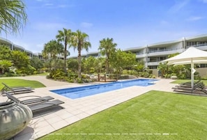 Outdoor pool - Cotton Beach Resort (Casuarina)