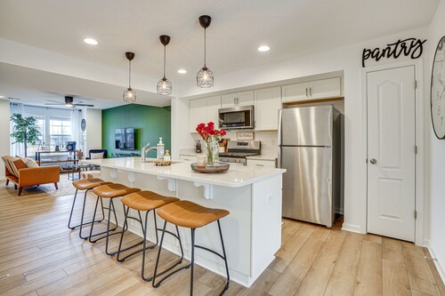 Great for Families! Townhome 9 Mi to Harpers Ferry