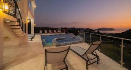 Casa Maverick Los Suenos Resort