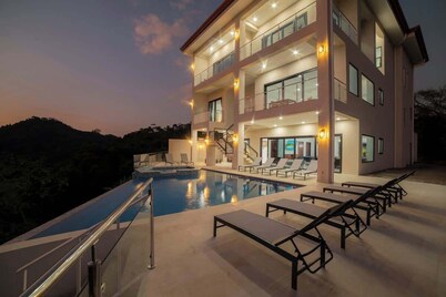 Casa Maverick Los Suenos Resort