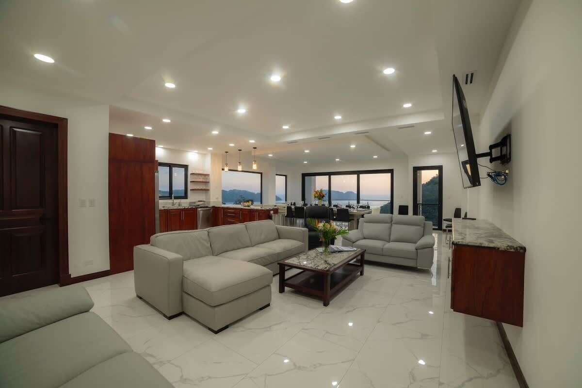 Télévision, espaces bureaux