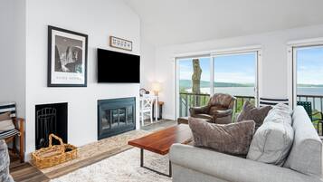 智能电视、壁炉