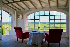 Interior - Villa HERDADE DA BOAVISTA: 1.000 sqm house just for YOU! Capacity: 20 guests. (Aljustrel)