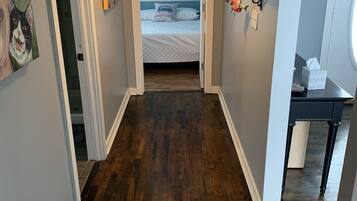 2 chambres, fer et planche Ă repasser, Wi-Fi gratuit, draps fournis