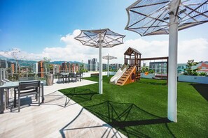 Area Social en Terraza del Edificio. 