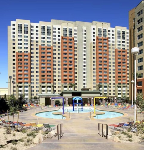 Super Bowl Getaway…Sleeps 4 