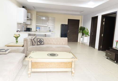 Luxury King Size 1 Bed Suite Islamabad / Rawalpindi