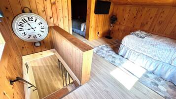 4 habitaciones, escritorio, wifi y ropa de cama